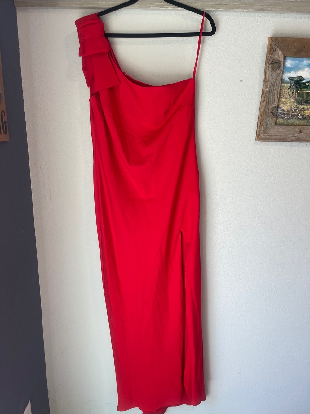 Asymmetrical One-Shoulder Red Evening Dress with Ruffle Detail